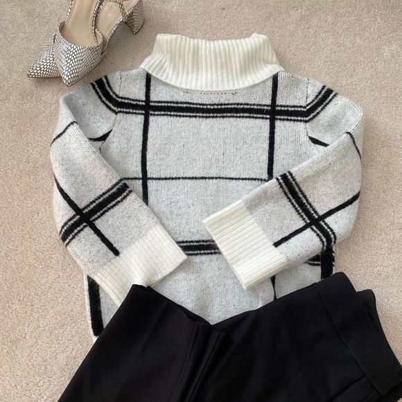 NWOT Ann Taylor Sweater - Picture 2 of 7
